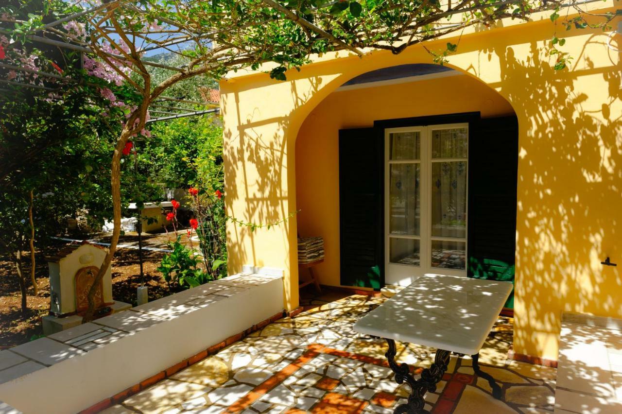 Apartament House With Garden Near The Sea *